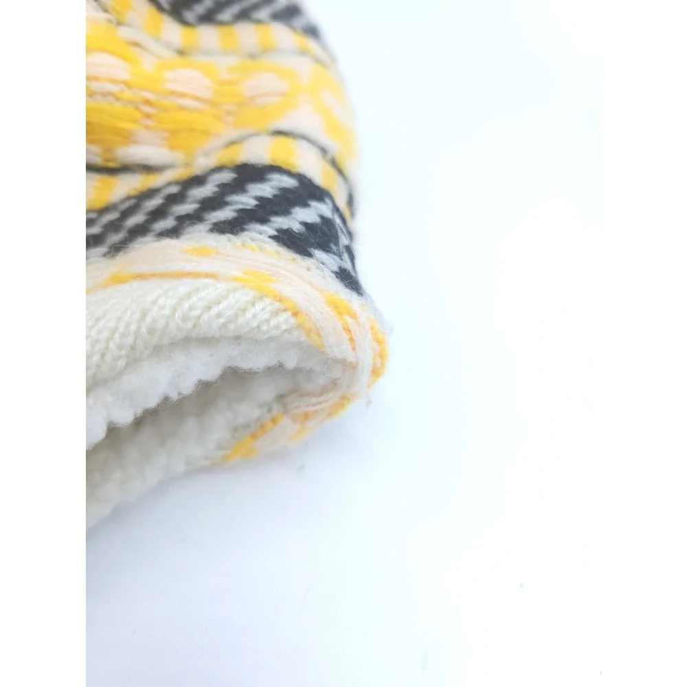 Boston Bruins Peruvian Snow Hat/ Chullo, Black & Gold